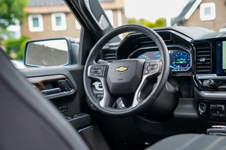 Chevrolet Silverado – thumbnail 26