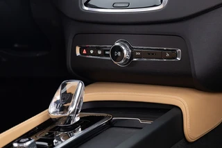 Volvo XC90 – thumbnail 25