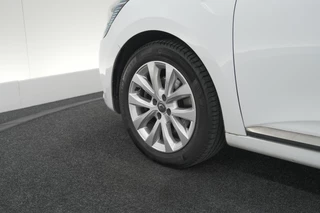 Renault Clio – thumbnail 30