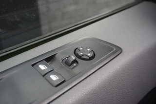 Opel Vivaro – thumbnail 20
