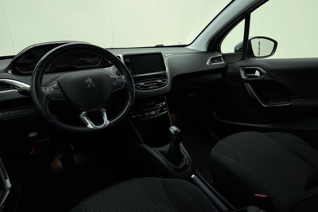Peugeot 208 – foto 15