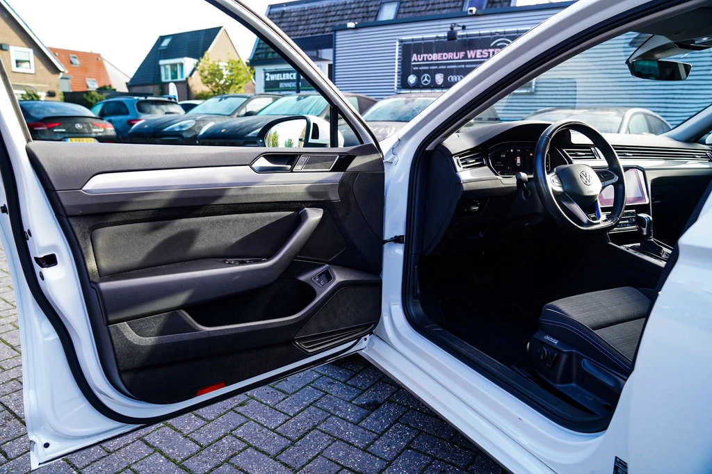 Volkswagen Passat – foto 27