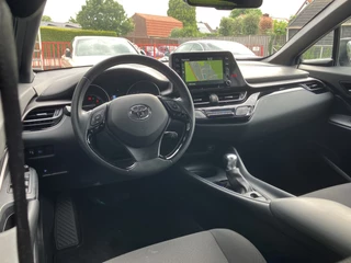 Toyota C-HR – thumbnail 14