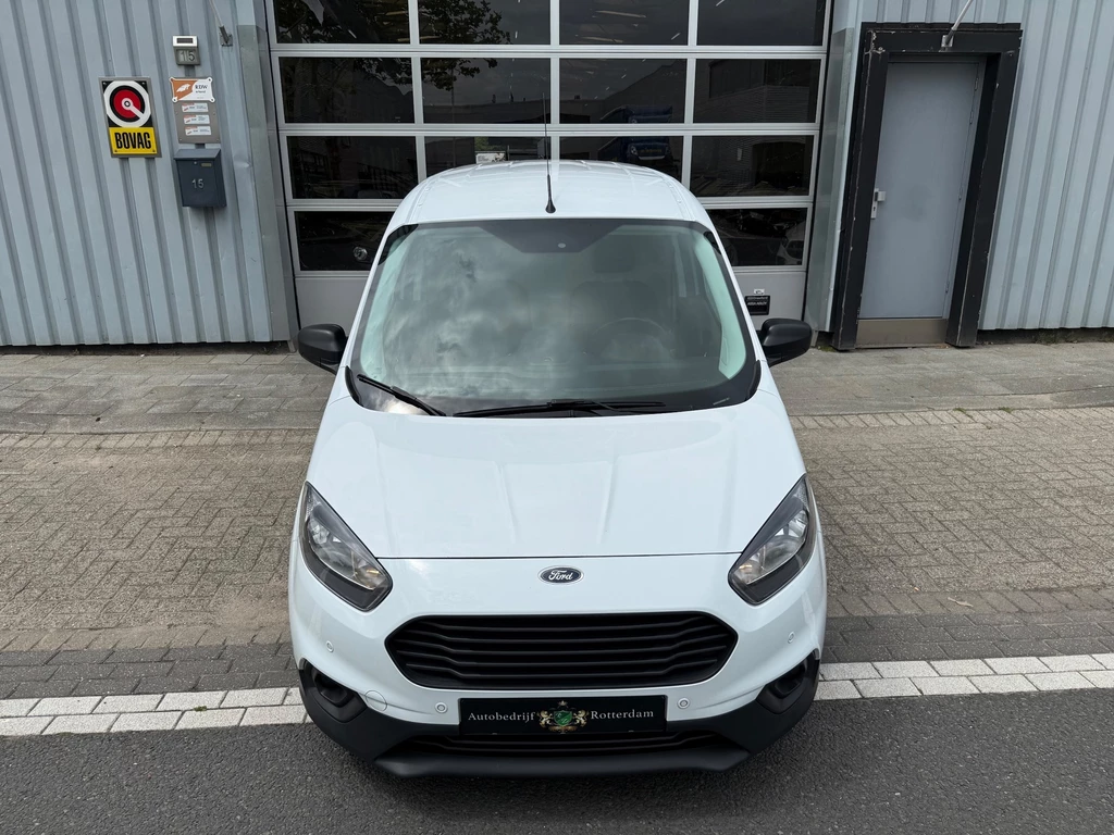 Ford Transit Courier – foto 21