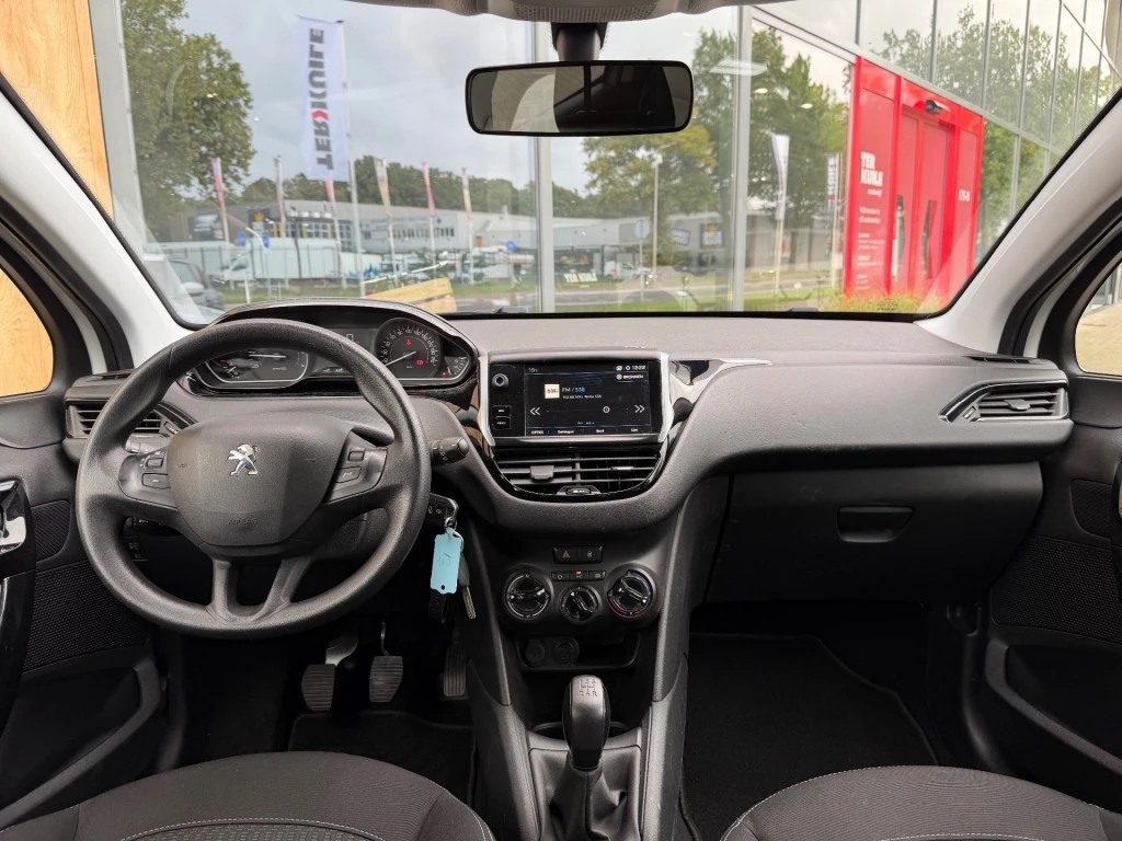Peugeot 208 – foto 10