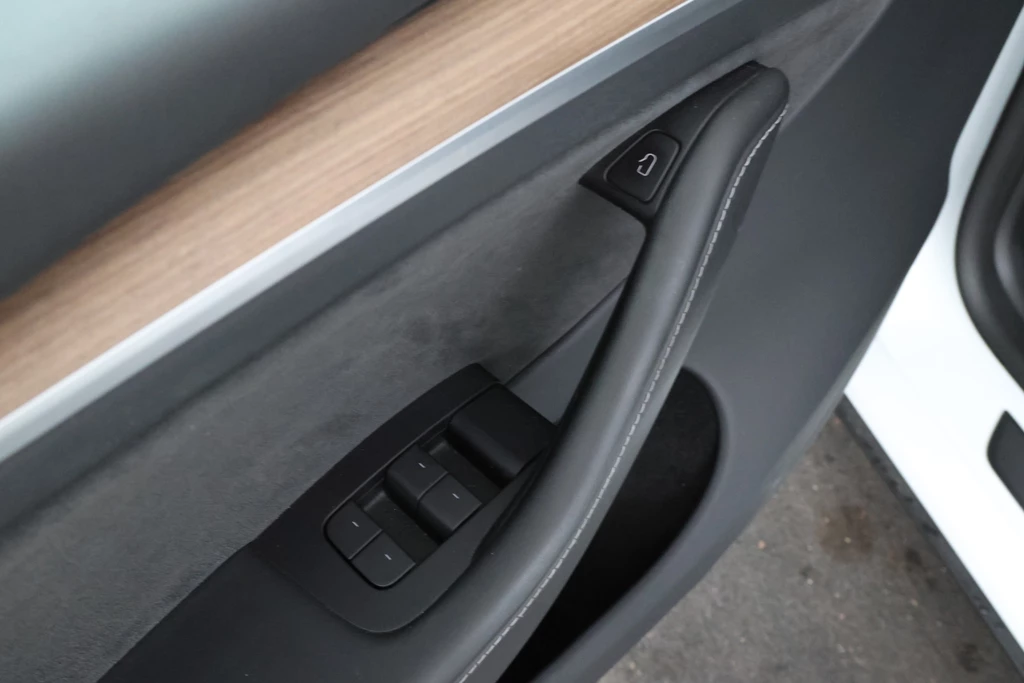 Tesla Model Y – foto 14