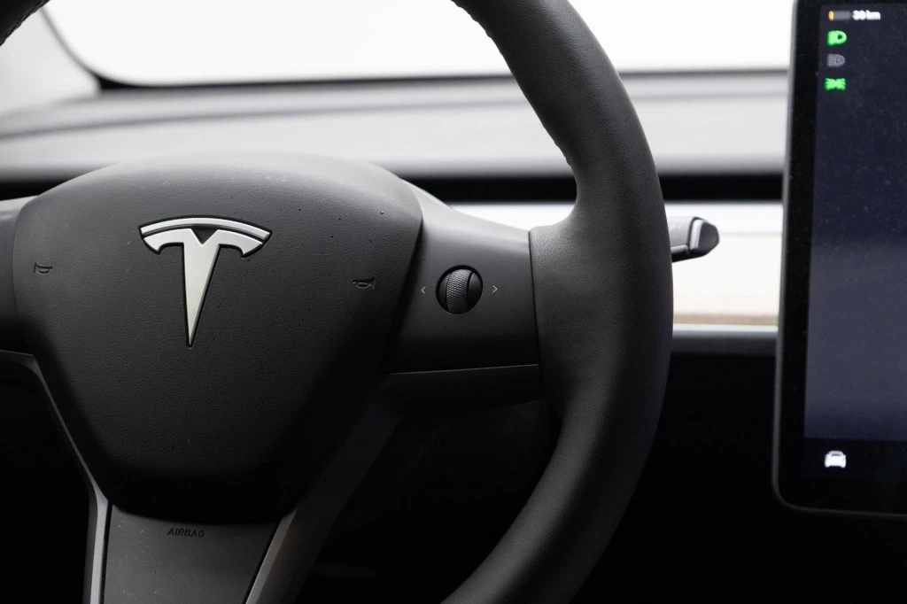 Tesla Model Y – foto 17