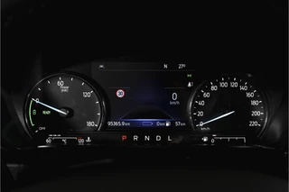 Ford Kuga – thumbnail 12