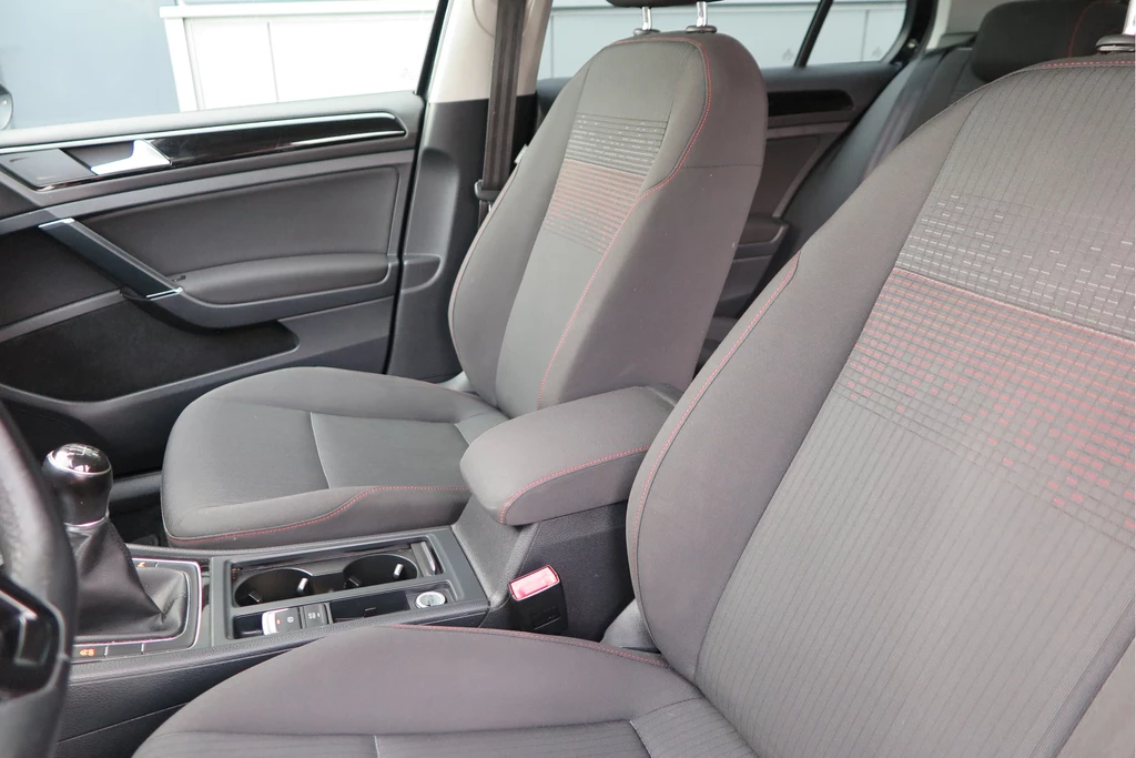 Volkswagen Golf – foto 23