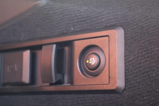BMW i4 – thumbnail 19