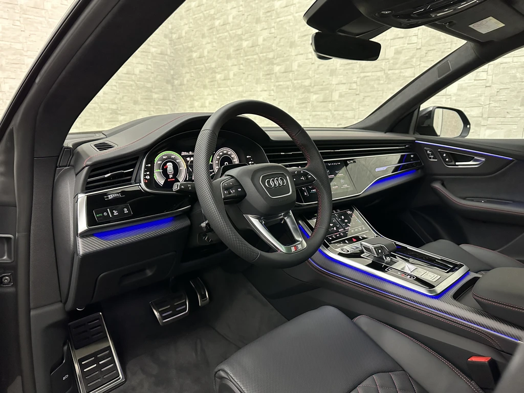 Audi Q8 – foto 32