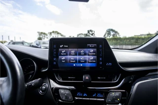 Toyota C-HR – thumbnail 25