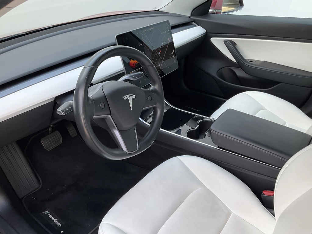Tesla Model 3 – foto 15