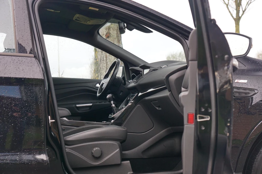 Ford Kuga – foto 14