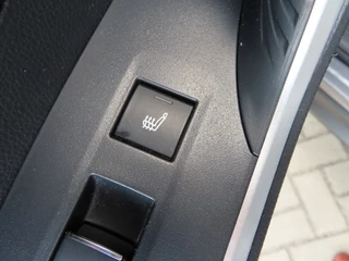 Toyota RAV4 – thumbnail 18