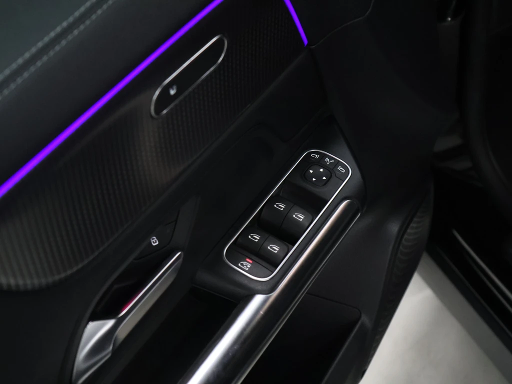 Mercedes-Benz EQA – foto 11