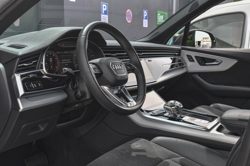 Audi Q7 – foto 18