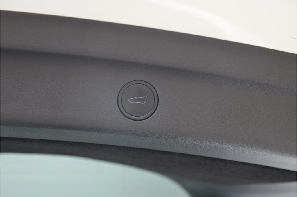 Tesla Model Y – foto 33