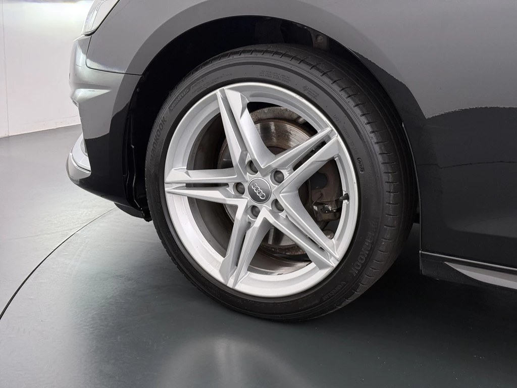 Audi A4 – foto 32