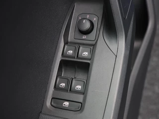 SEAT Arona – thumbnail 19