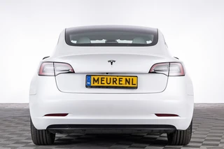 Tesla Model 3 – thumbnail 4