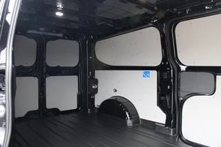 Ford E-Transit Custom – thumbnail 12