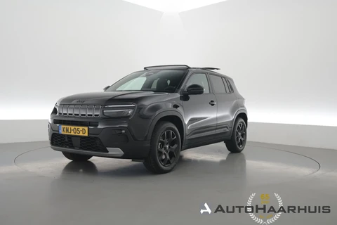 Jeep Avenger 1.2 e-Hybrid Black Edition | Rijklaar! | Pano | JBL Audio | Adapt. Cruise | Camera | 17'' | Stoelverw. | Elek. Achterklep