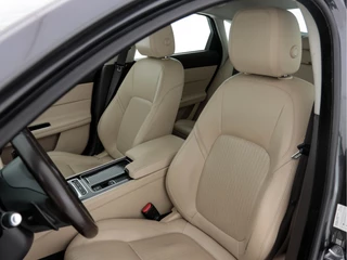 Jaguar XF – thumbnail 20