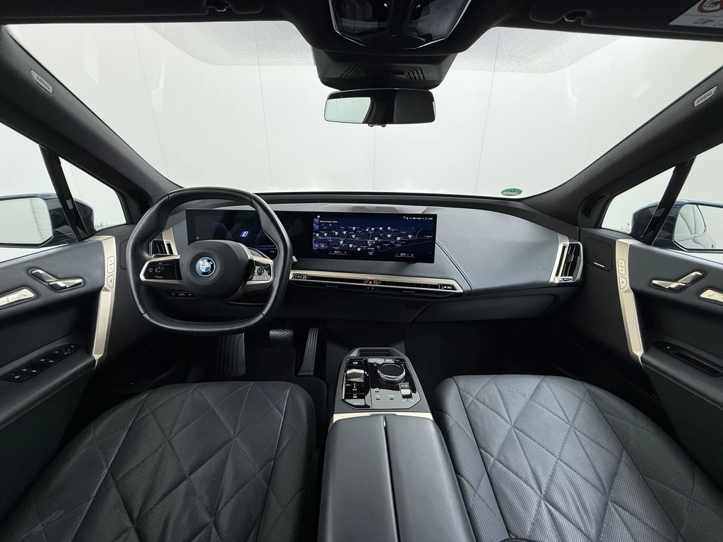 BMW iX – foto 10