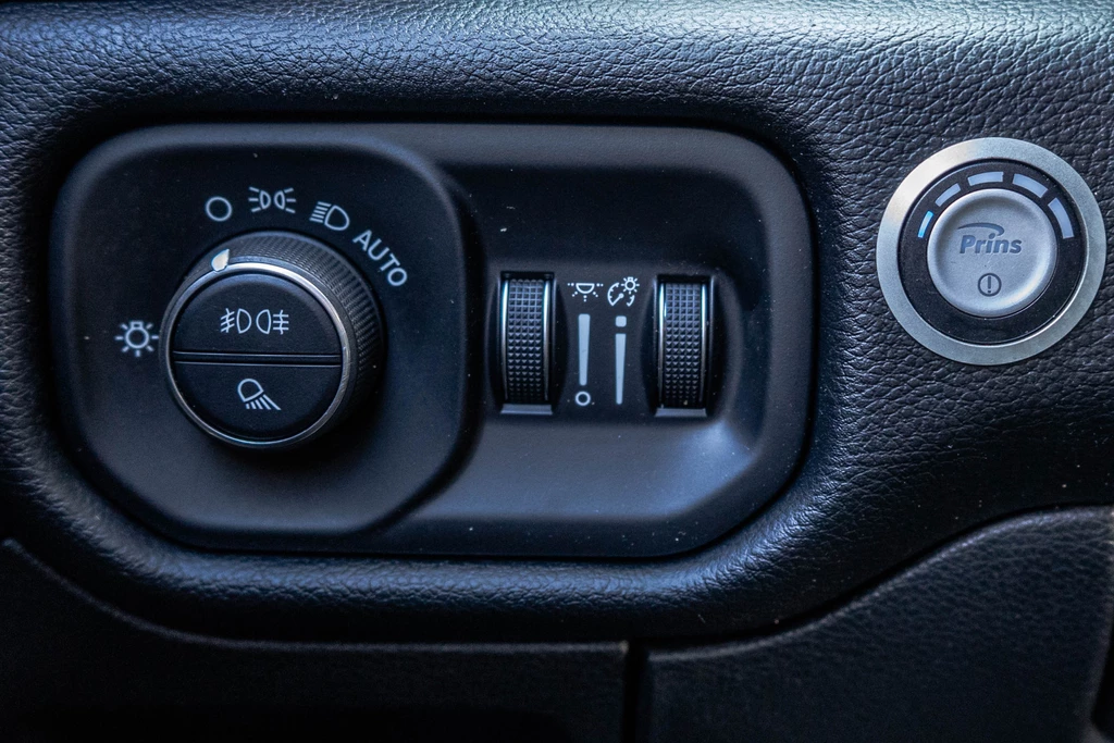 Dodge Ram 1500 – foto 32