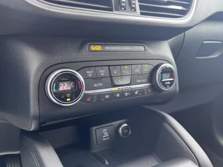 Ford Kuga – thumbnail 16