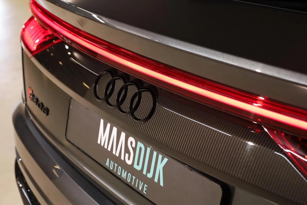 Audi RSQ8 – foto 32
