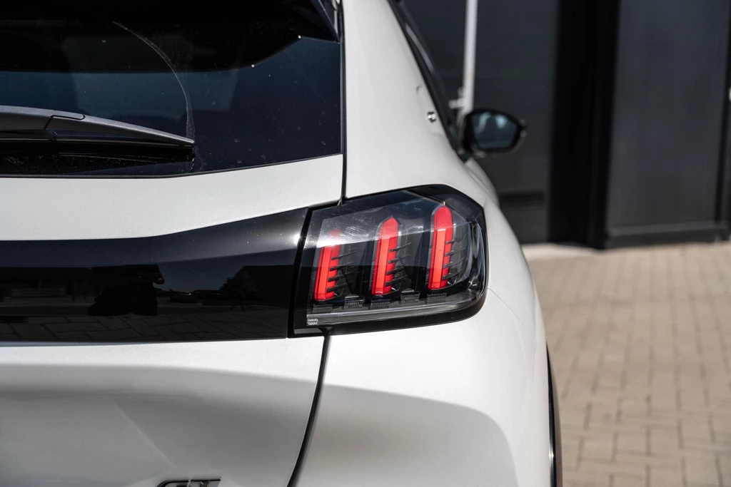 Peugeot 208 – foto 15