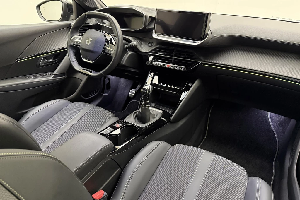 Peugeot 208 – foto 14