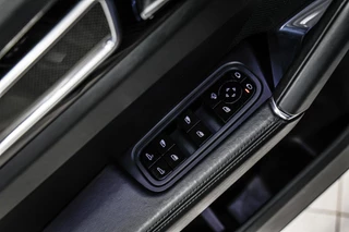 Porsche Cayenne – thumbnail 37