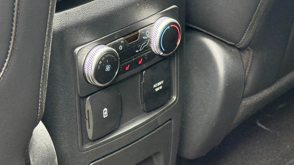 Ford Explorer – foto 11