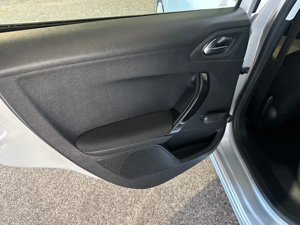 Peugeot 208 – foto 38