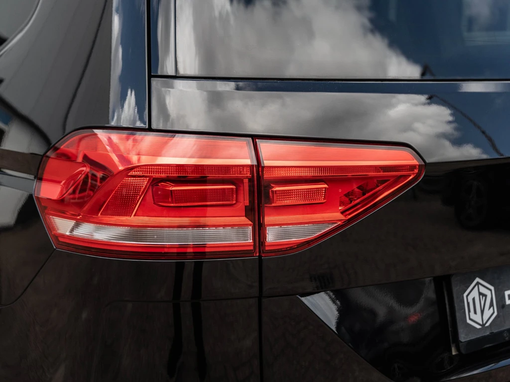 Volkswagen Touran – foto 10