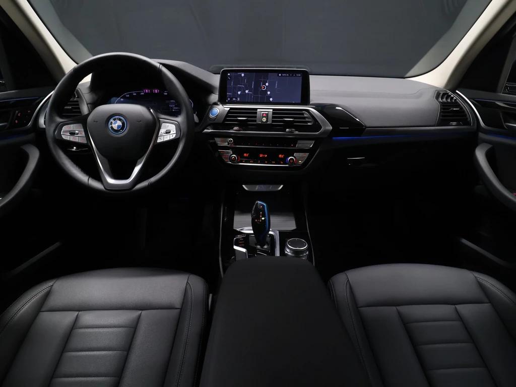 BMW iX3 – foto 8
