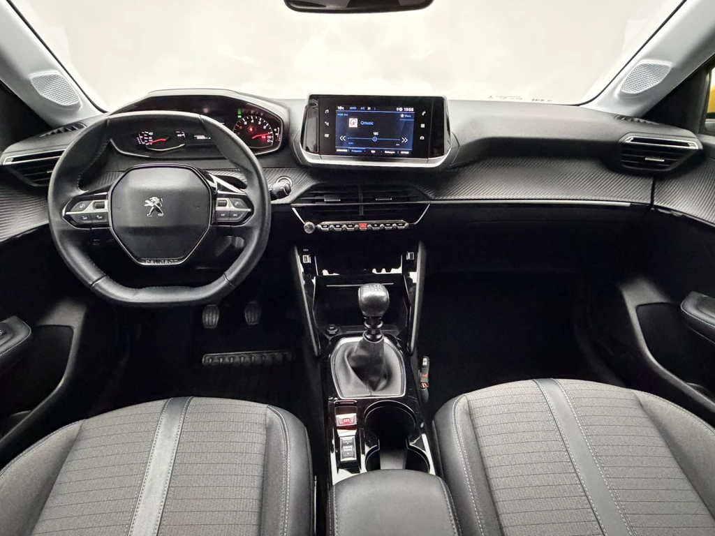 Peugeot 208 – foto 9