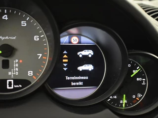 Porsche Cayenne – thumbnail 55