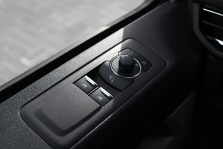 Ford Transit Custom – thumbnail 18