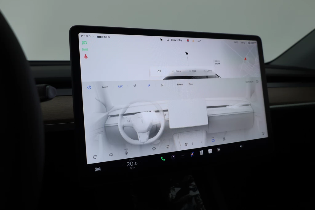 Tesla Model Y – foto 23