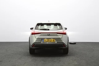 Lexus UX – thumbnail 5