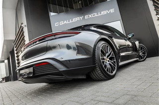 Porsche Taycan – thumbnail 8