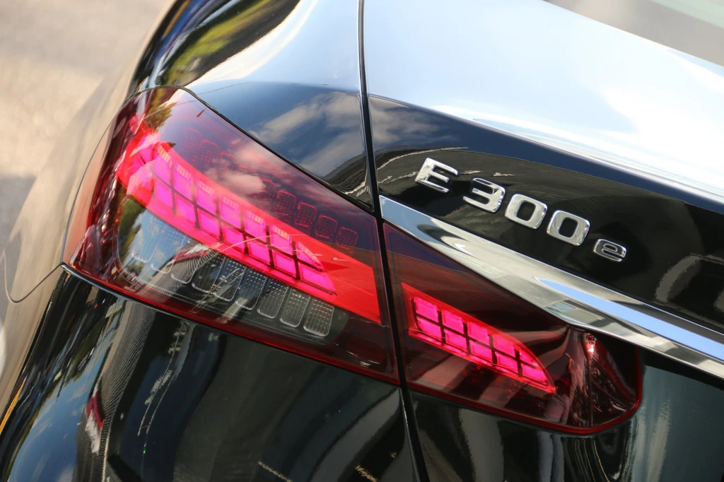 Mercedes-Benz E-Klasse – foto 8