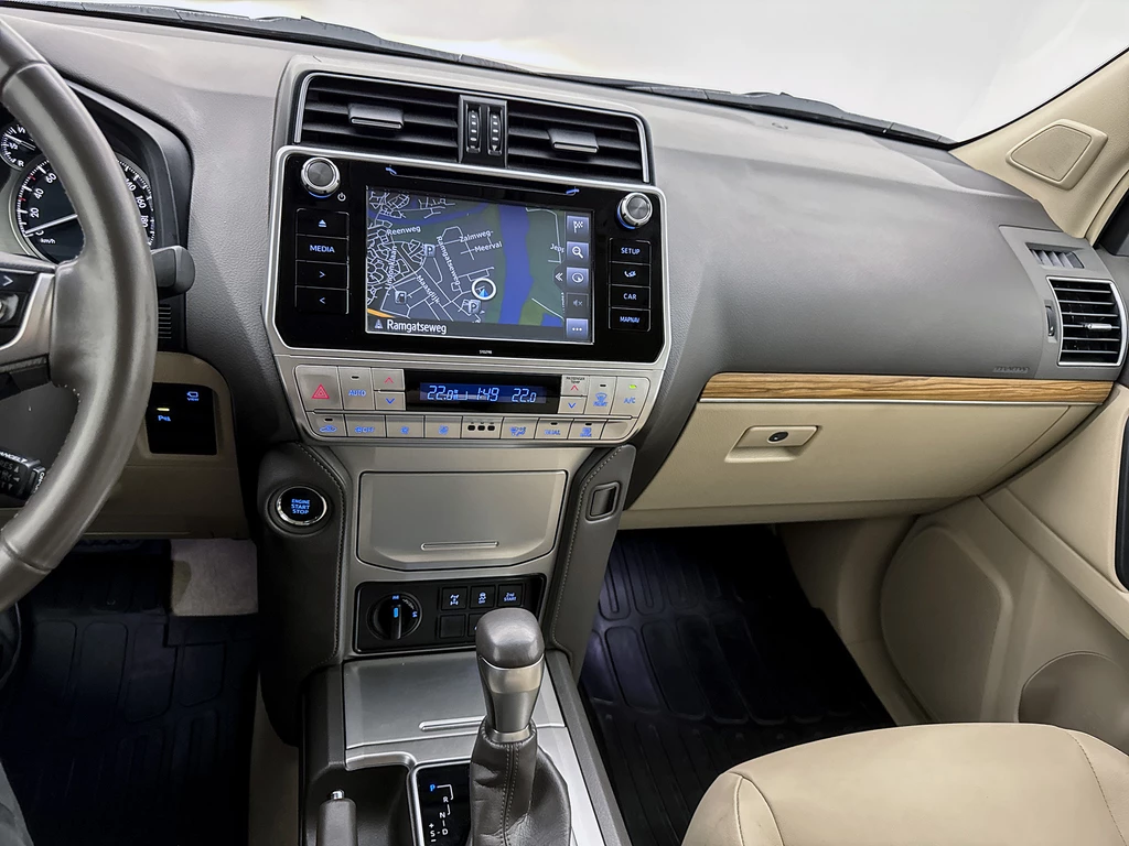 Toyota Land Cruiser – foto 17