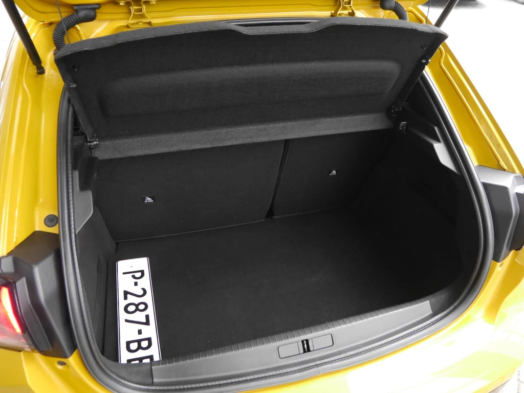 Peugeot 208 – foto 13
