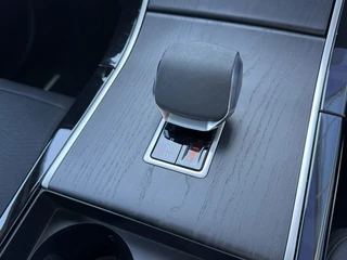 Land Rover Range Rover Velar – thumbnail 32