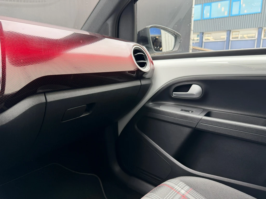 Volkswagen up! – foto 43